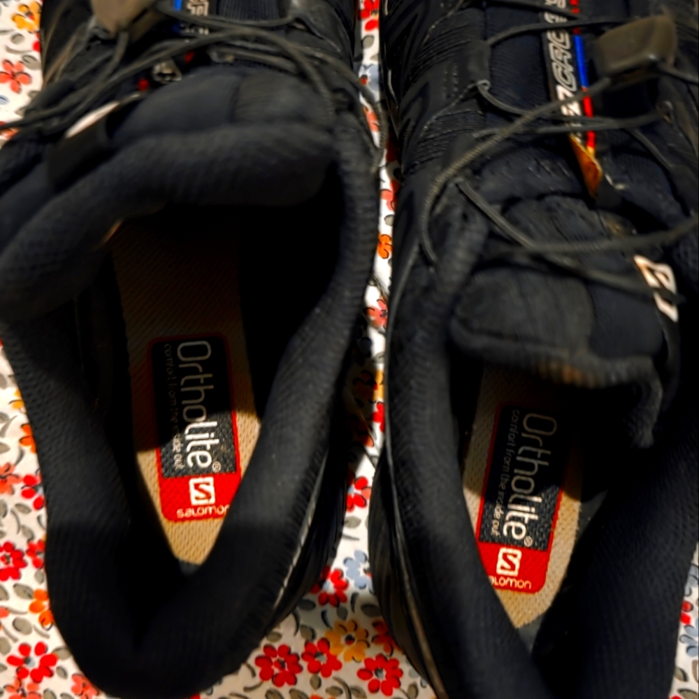 Salomon Women's Black Athletic Shoes (Never Worn)